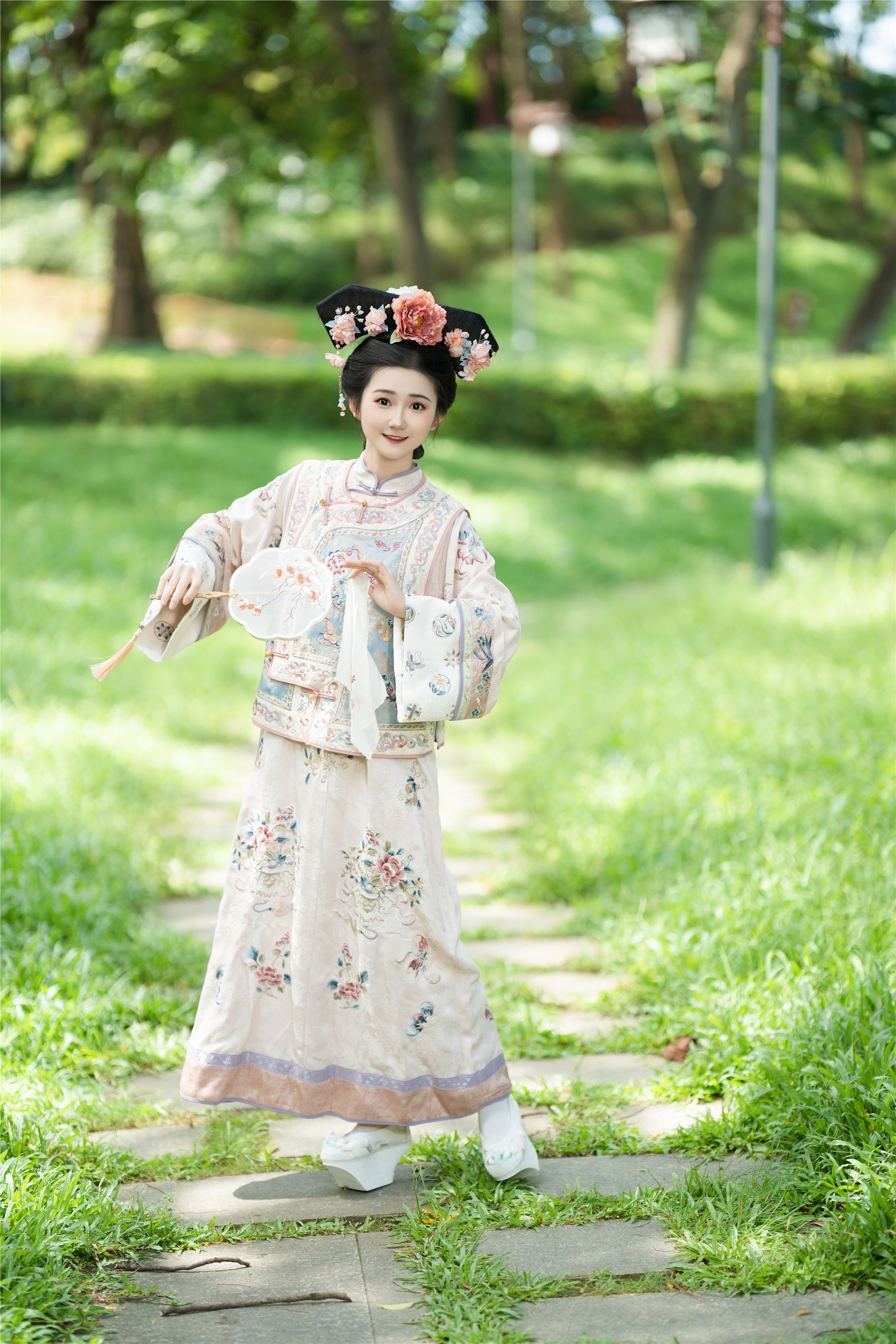 YITUYU艺图语 2025.01.14 活泼的格格 蛋糕的蛋蛋